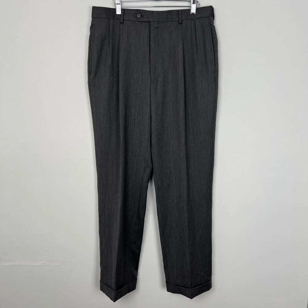 Jos A Bank Mens Charcoal Gray Herringbone Suit 2 Piece 2 Button Jacket Pants L40
